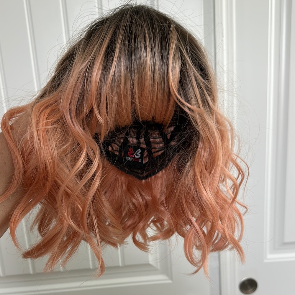 Peach/Pink Ombré Wavy Shoulder Length Hair With Bangs - Picture 2 of 5
